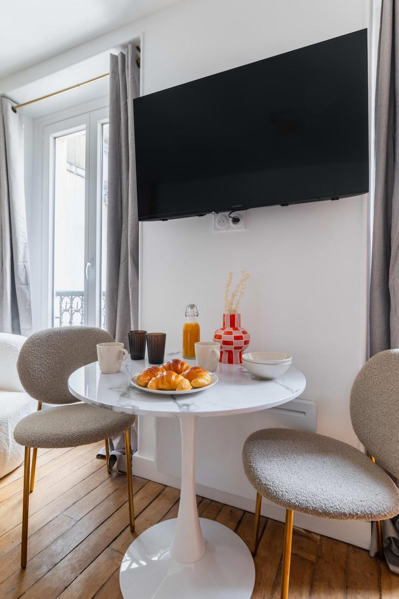 Grand Studio Refait A Neuf Paris 16 - 4P - Flat-Guest المظهر الخارجي الصورة